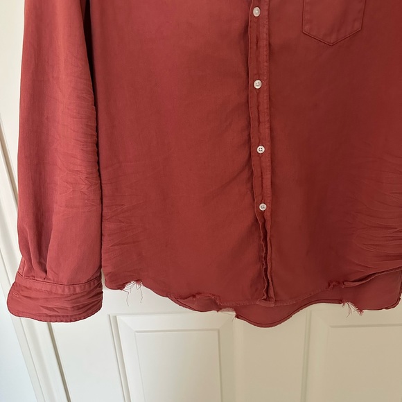 Frank & Eileen Women’s Casual Button Down in Deep Red - Picture 3 of 4